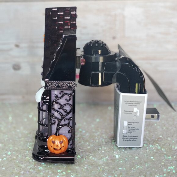 🆕Bath & Body Works Halloween Sweet Shop Projector Wallflower Plug - Picture 3 of 6